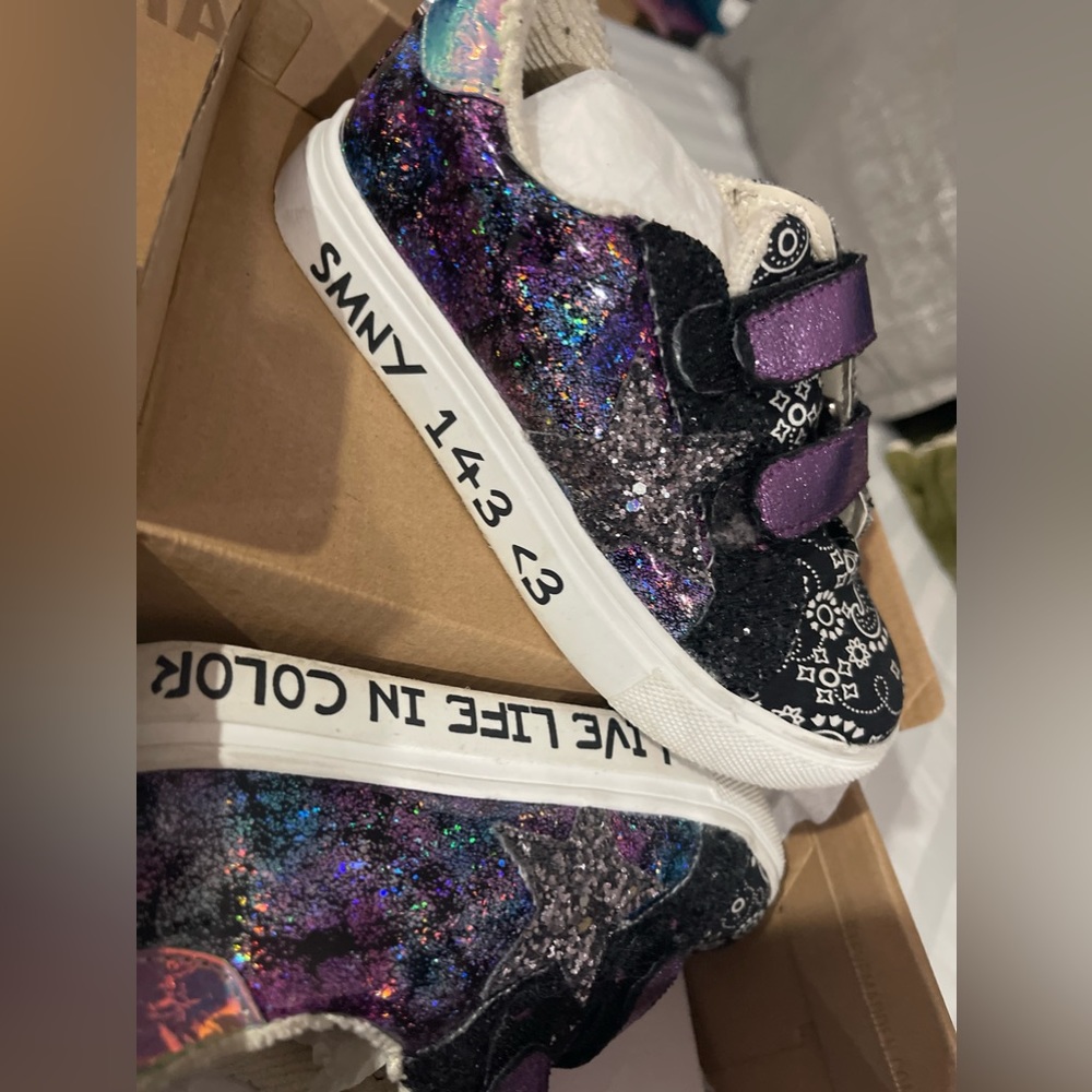 Steven maden girls sneakers